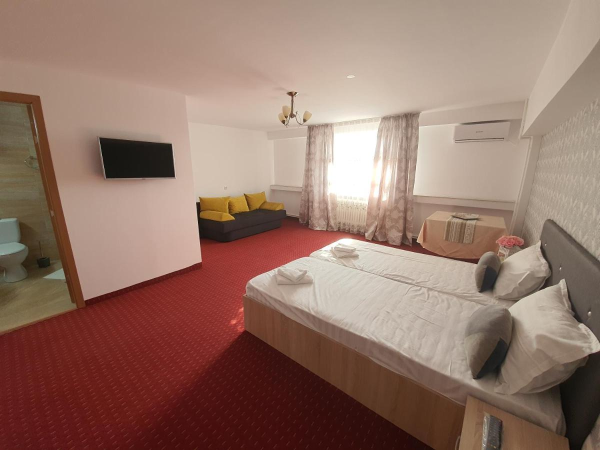 BON TON Residence Drobeta Turnu Severin Extérieur photo