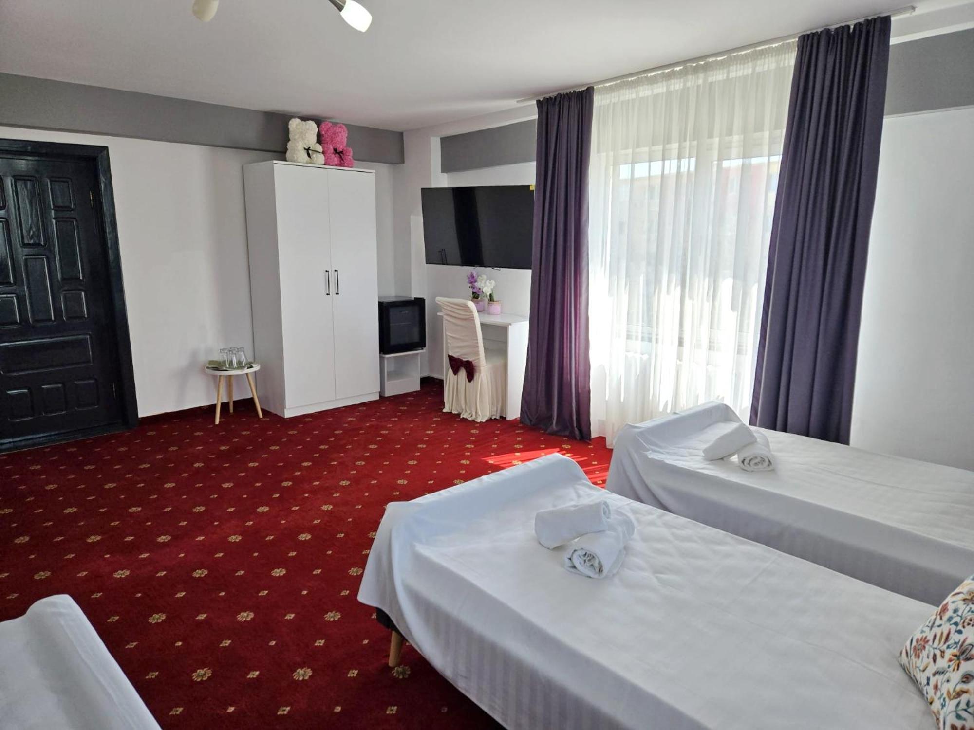BON TON Residence Drobeta Turnu Severin Extérieur photo